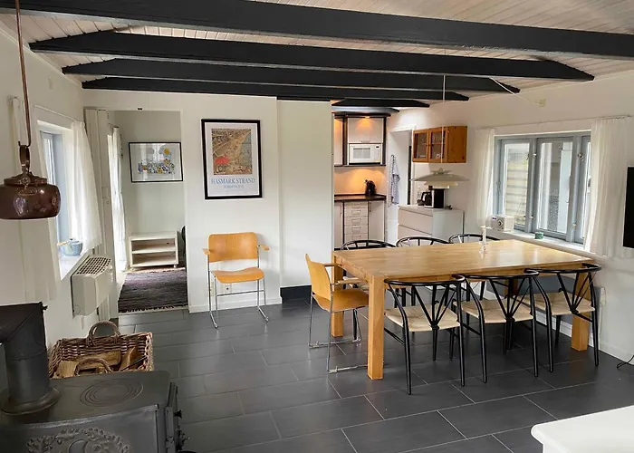 Lovely Near Beautiful Bathing Feriehus *